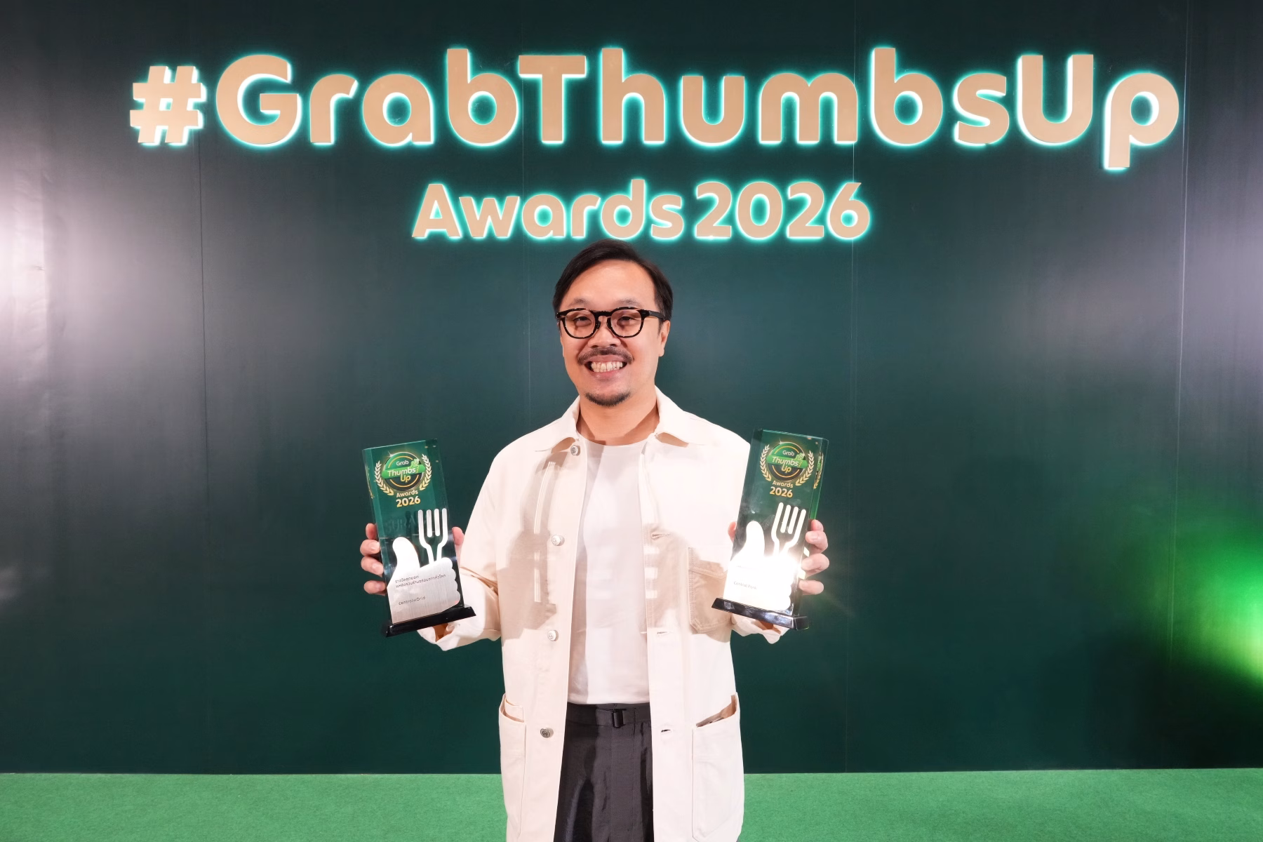 เซ็นทรัลพัฒนา คว้า 2 รางวัลจาก Grab Thumbsup Awards 2026 รวมร้านดังระดับโลก–ร้านฮิตติดเทรนด์ ย้ำผู้นำ Food Destination ครองใจสายกินทั่วประเทศ