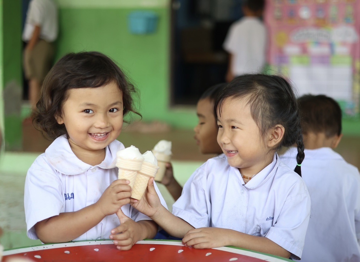 ซีพี แอ็กซ์ตร้า ตอกย้ำบทบาทผู้นำค้าส่งค้าปลีก ขับเคลื่อนสังคมไร้ขยะ เปลี่ยนขวดพลาสติกเป็นเสื้อนักเรียน ส่งต่อให้เด็กไทยทั่วประเทศ