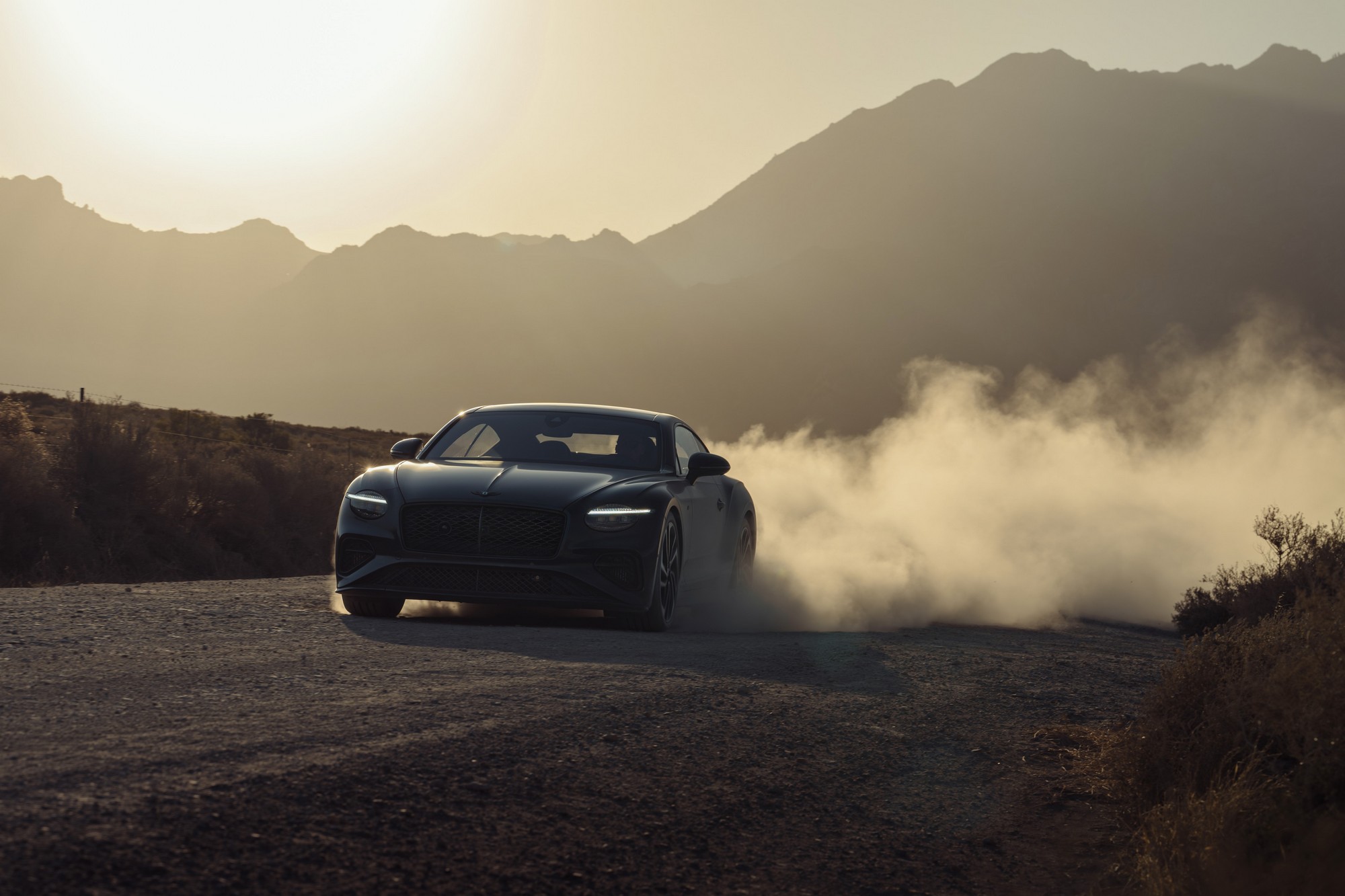 เบนท์ลีย์ แบงค็อก เปิดรับจอง New Continental Gt S – Gtc S แกรนด์ทัวเรอร์พันธุ์ดุรุ่นย่อยใหม่กับสไตล์สปอร์ตที่เหนือกว่า