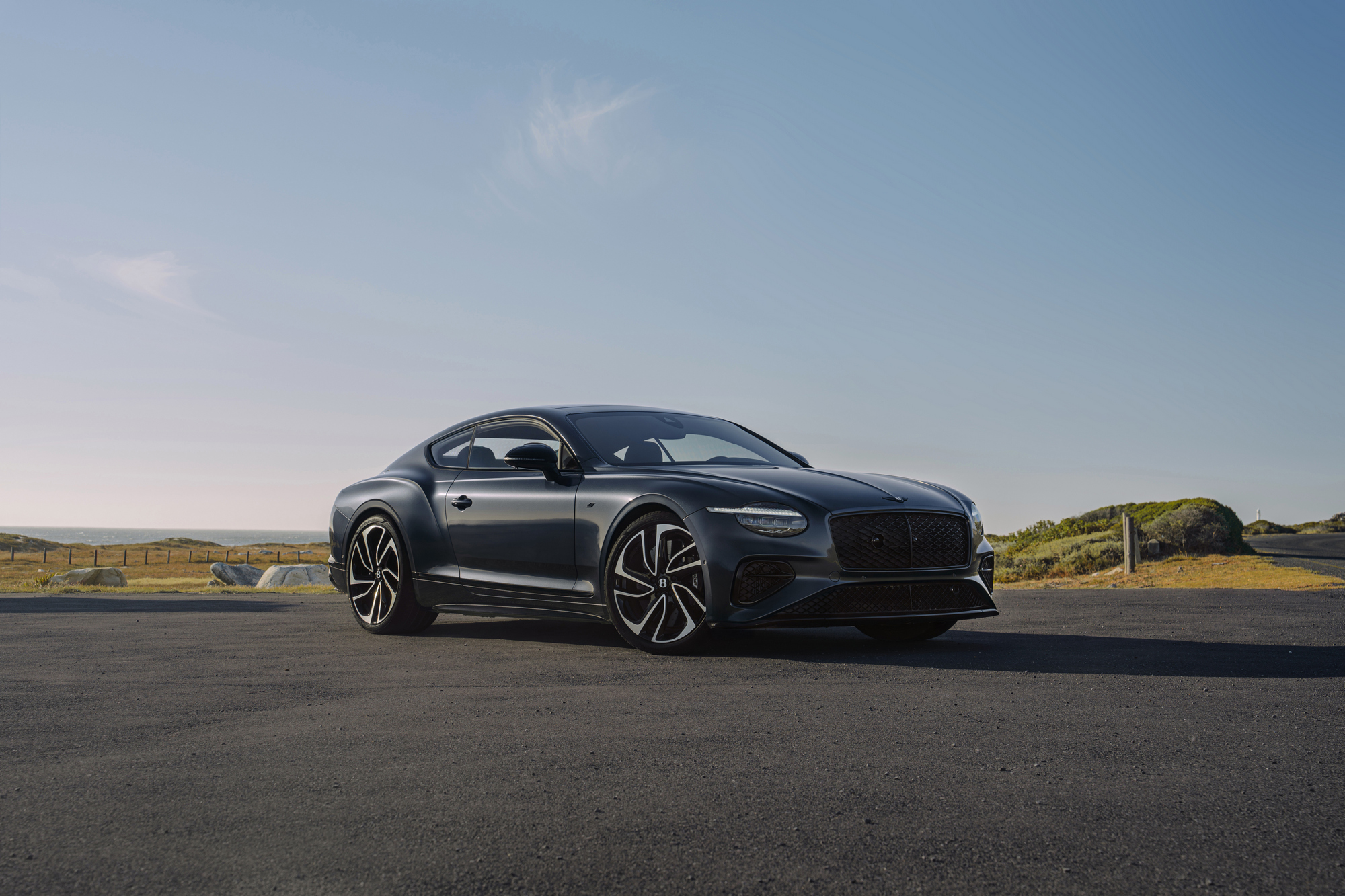 เบนท์ลีย์ แบงค็อก เปิดรับจอง New Continental Gt S – Gtc S แกรนด์ทัวเรอร์พันธุ์ดุรุ่นย่อยใหม่กับสไตล์สปอร์ตที่เหนือกว่า