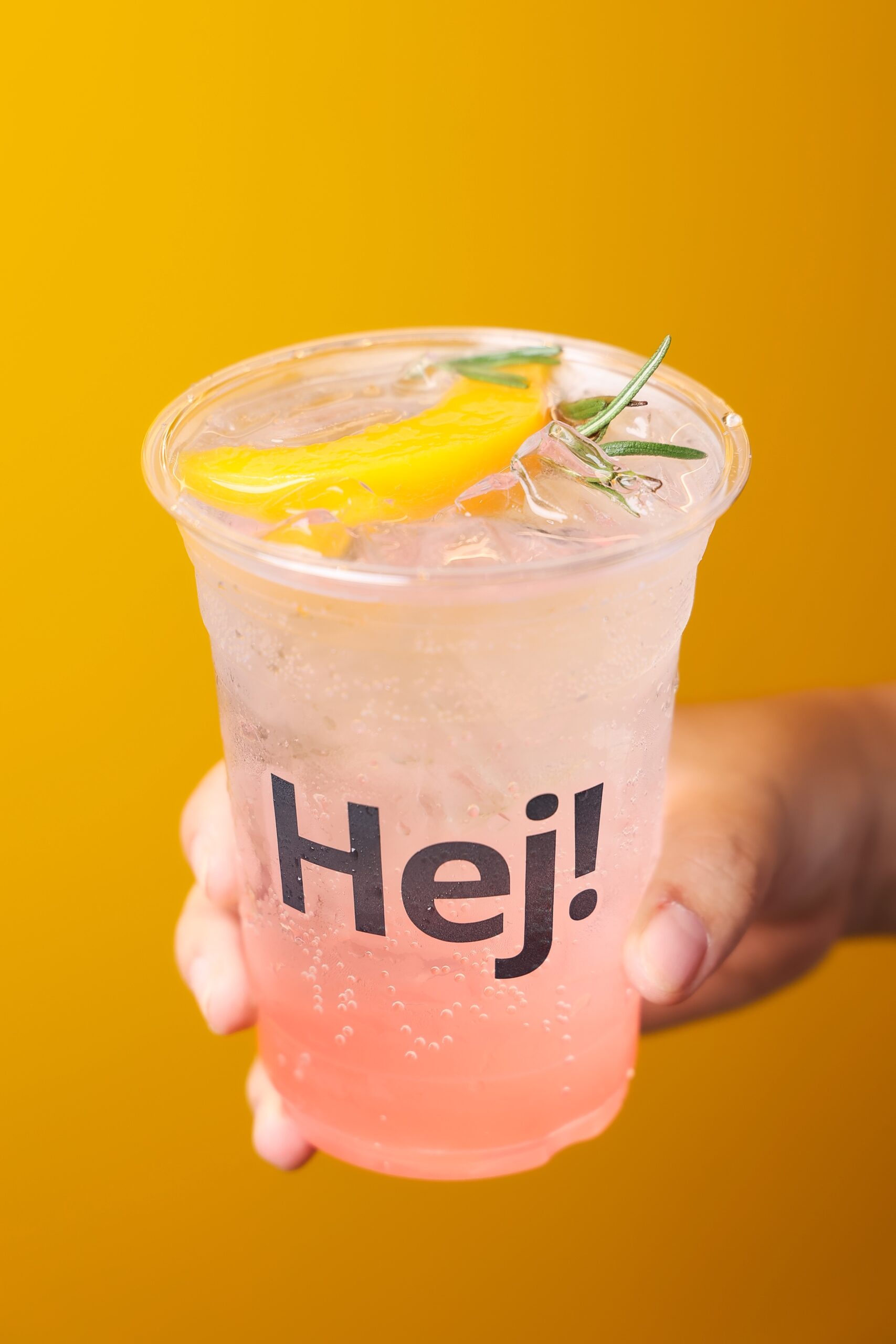 เมกาบางนา รวมเมนูใหม่พร้อมเสิร์ฟ ทั้งเมนูเครื่องดื่มและขนมจาก 12 ร้านดัง ในแคมเปญ “mega New Arrivals” สมาชิกเมกา สไมล์ รีวอร์ดส แลกรับฟรี! ตั้งแต่วันที่ 1 – 31 มีนาคม 2569 ที่ศูนย์การค้าเมกาบางนา