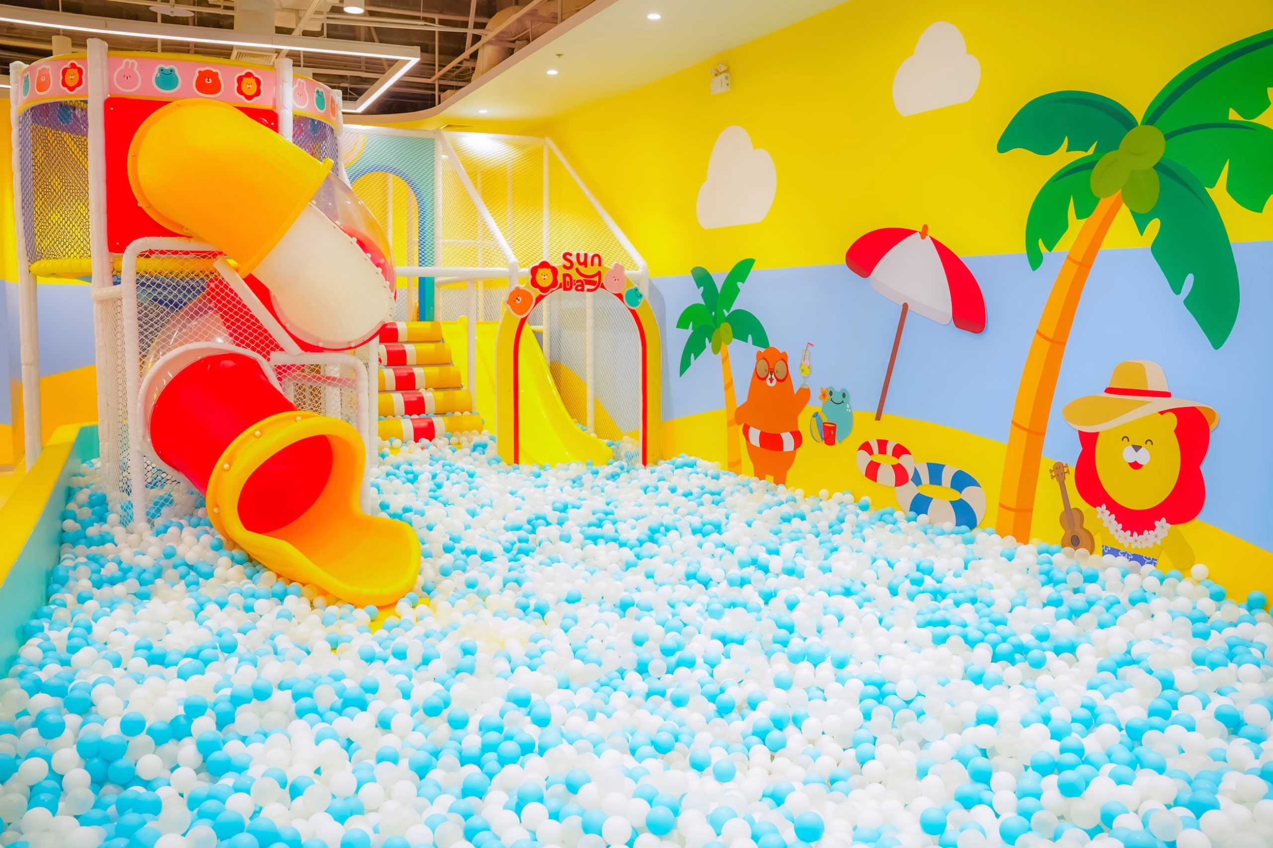 สัมผัสโฉมใหม่ โรบินสันไลฟ์สไตล์ กาญจนบุรี พร้อมกองทัพแบรนด์ทันกระแสกว่า 200 ร้าน ยกระดับเมืองกาญจน์ให้ฟีลกู๊ดกว่าเดิม!