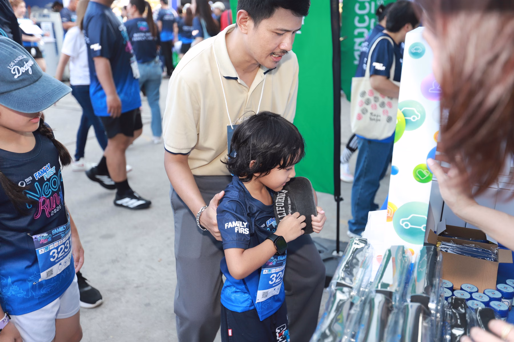 วิริยะประกันภัย จับมือกลุ่มทิสโก้ สนับสนุนงานวิ่งการกุศล “family First Neon Run 2026”