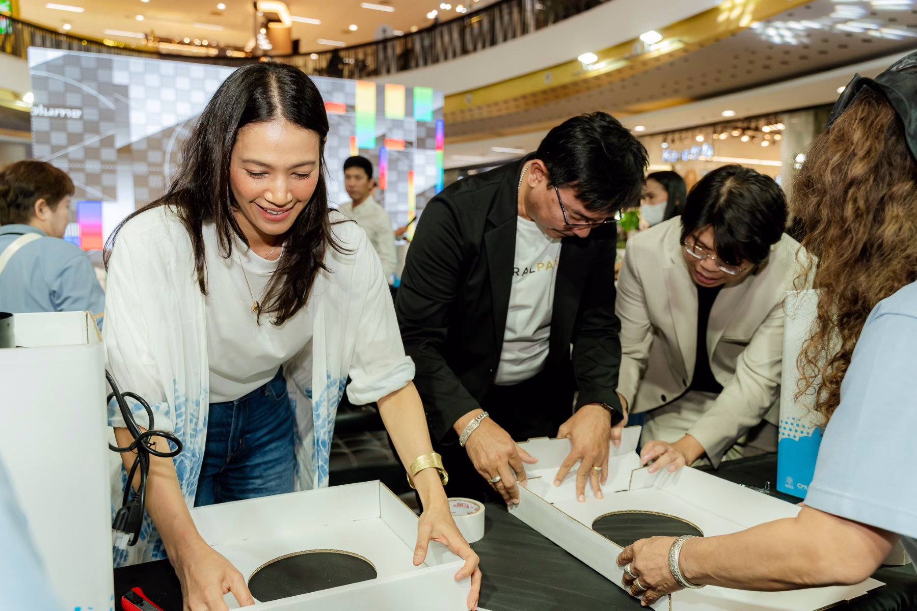 เซ็นทรัลพัฒนา ร่วมกับ สถาบันวิจัยวิทยาศาสตร์สุขภาพ ม. เชียงใหม่ เปิดแคมเปญ “share The Air” รับมือ Pm 2.5 ร่วมส่งต่ออากาศดีให้ชุมชน ชวนบริจาคเครื่องฟอกอากาศที่ศูนย์การค้าเซ็นทรัล 4 สาขาในภาคเหนือ วันนี้ถึง 30 เม.ย. 69